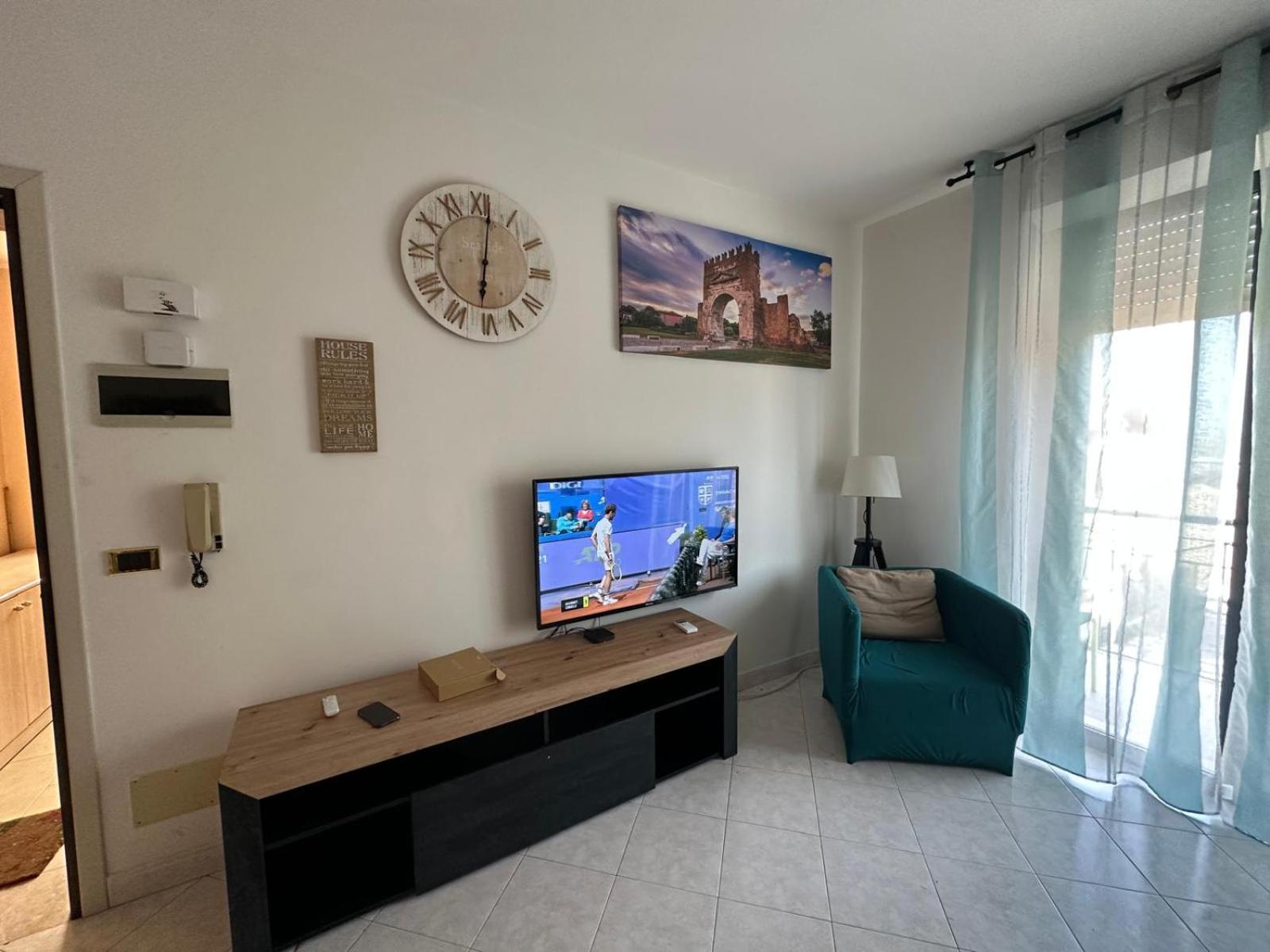 Beach House Holiday Apartments Rimini Exterior photo